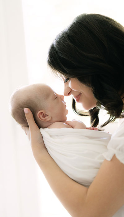 Manhattan Beach In-home Newborn Family Photos
