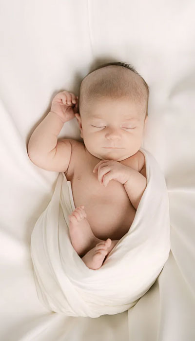 Manhattan Beach In-home Newborn Family Photos