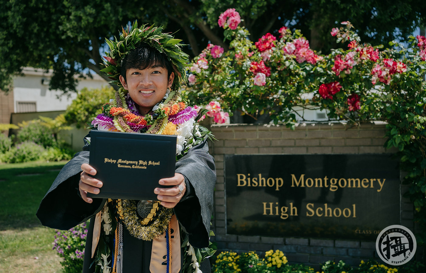 Outdoor graduation celebration in Beverly Hills, captured with a modern and artistic event photography approach.