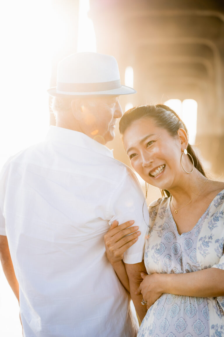 Maternity session at Manhattan Beach Pier, Los Angeles, California.