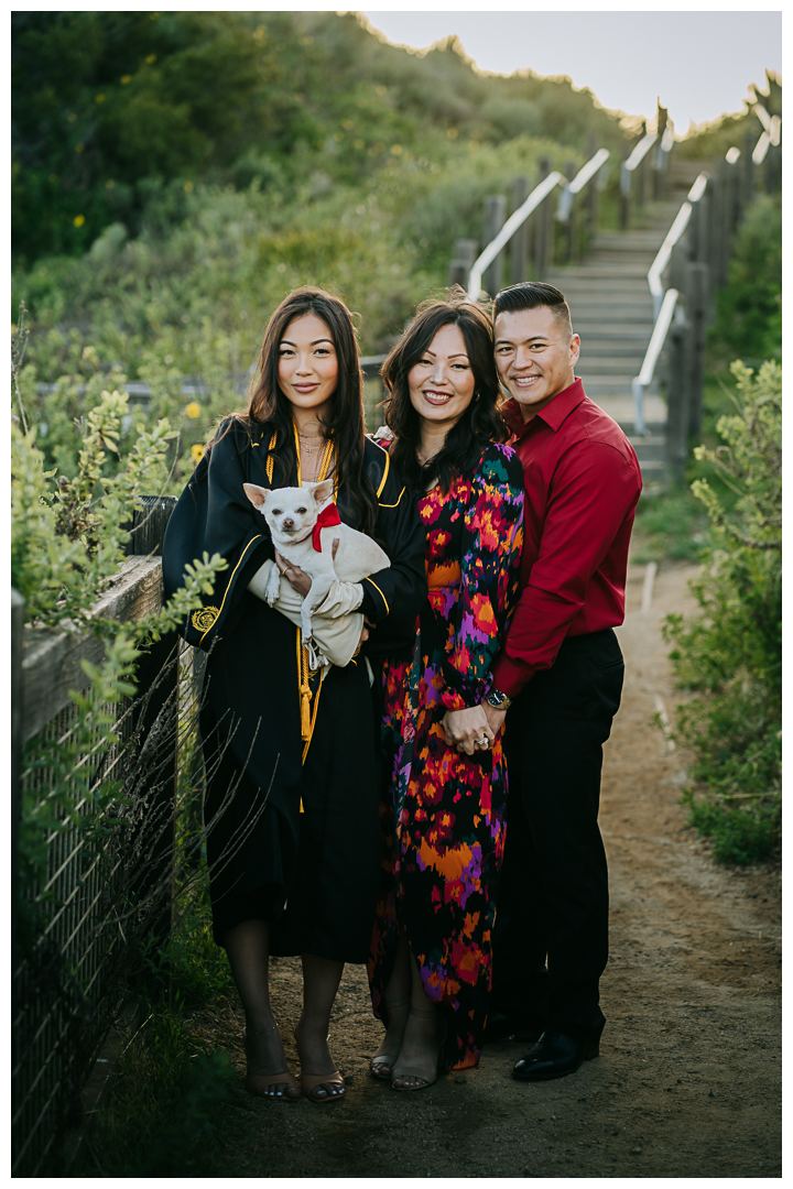 CSULB College Graduation Family Photos in Palos Verdes Estates, Los Angeles, California