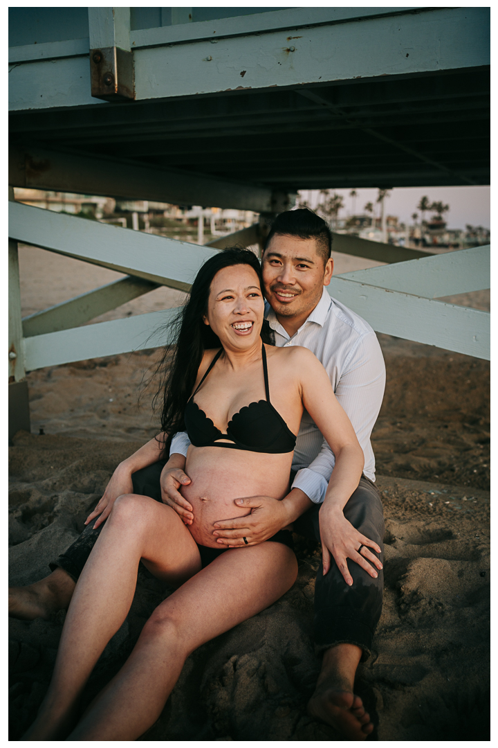 Maternity Photoshoot at Manhattan Beach in Los Angeles, California