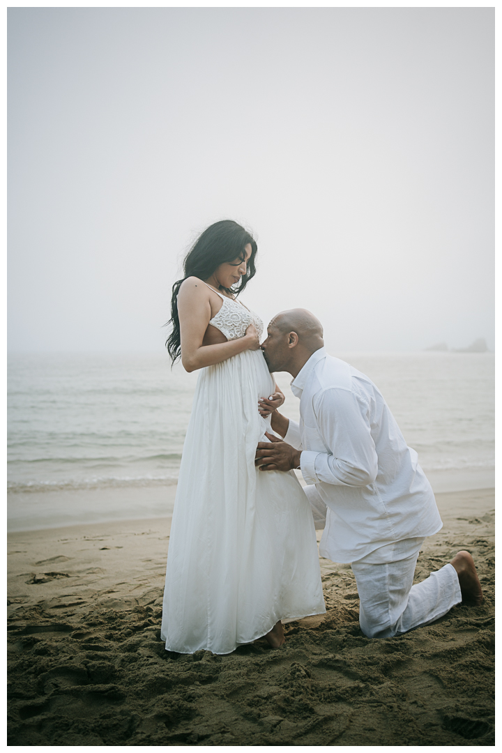 Maternity Photoshoot at Crescent Bay Beach, Laguna Beach, California