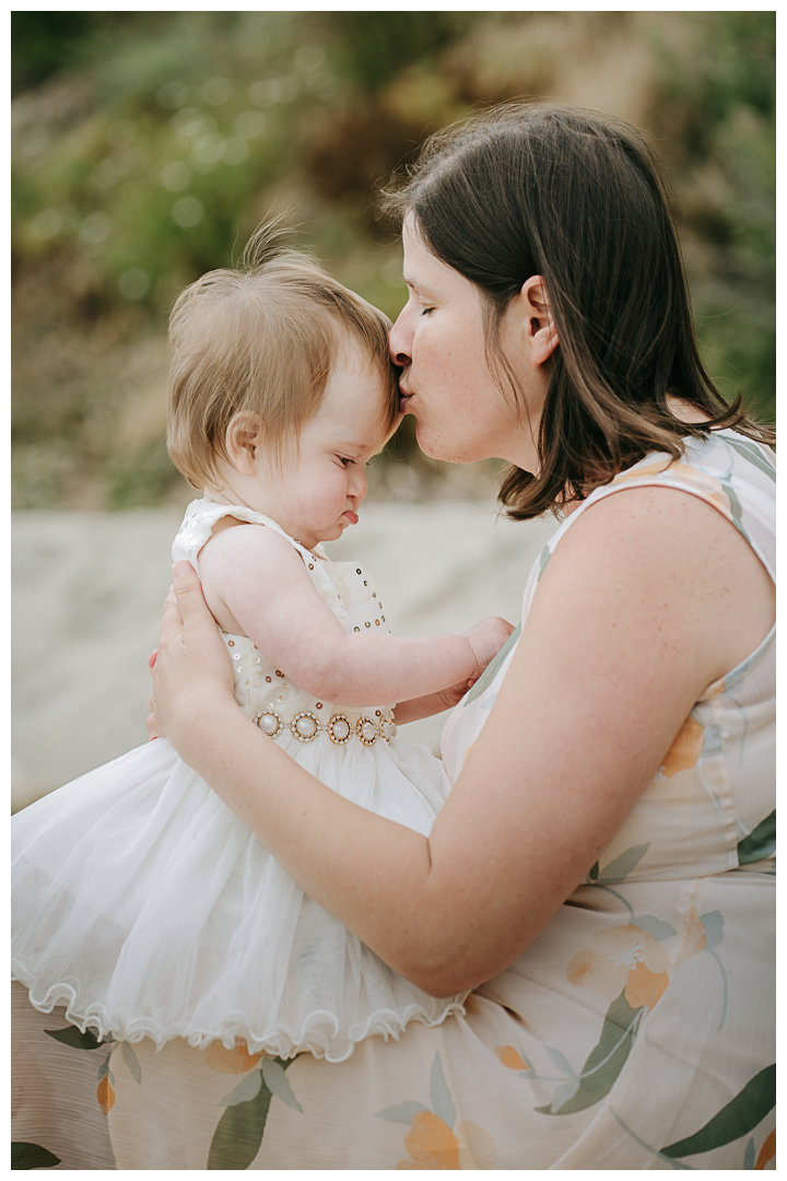 Multigenerational Family Photos at Point Dume in Malibu, Los Angeles, California