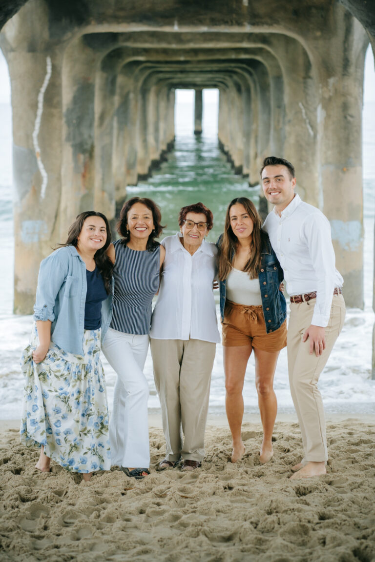 Multigeneration Family Photos under Manhattan Beach Pier