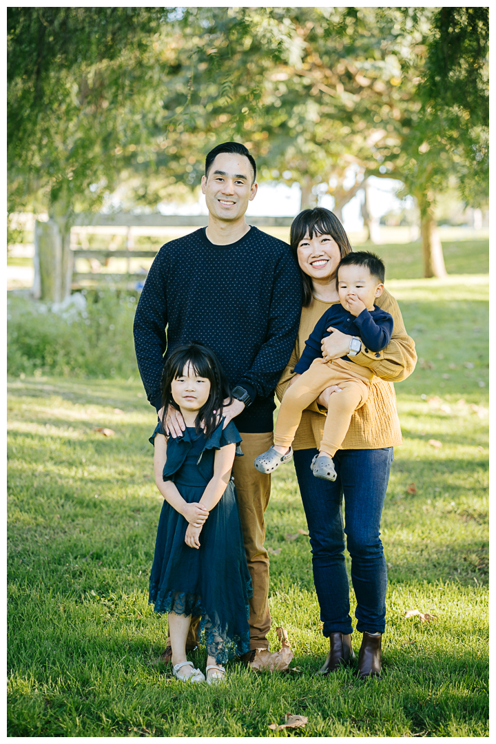 Multigeneration Family Photos at Delthorne Park in Torrance, California