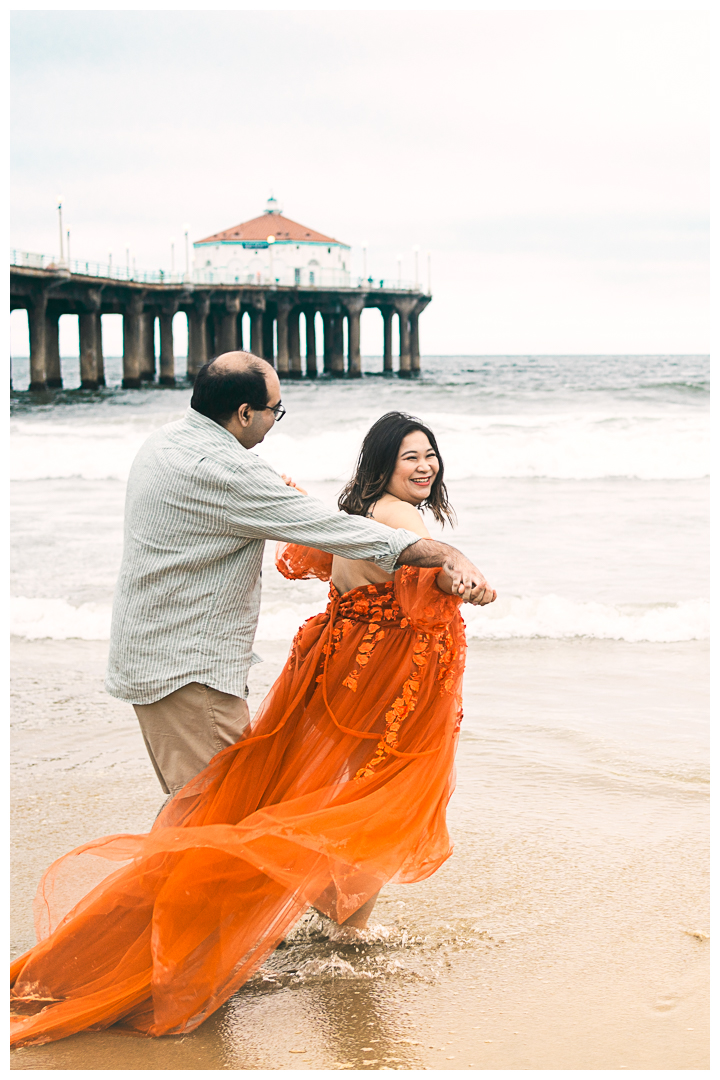 Manhattan Beach Pier Maternity Photos | Betty & Kevin