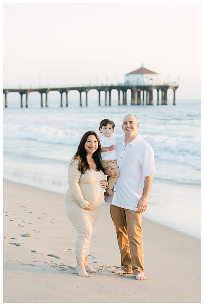 Manhattan Beach Maternity Family Photos | The Gerwen Family