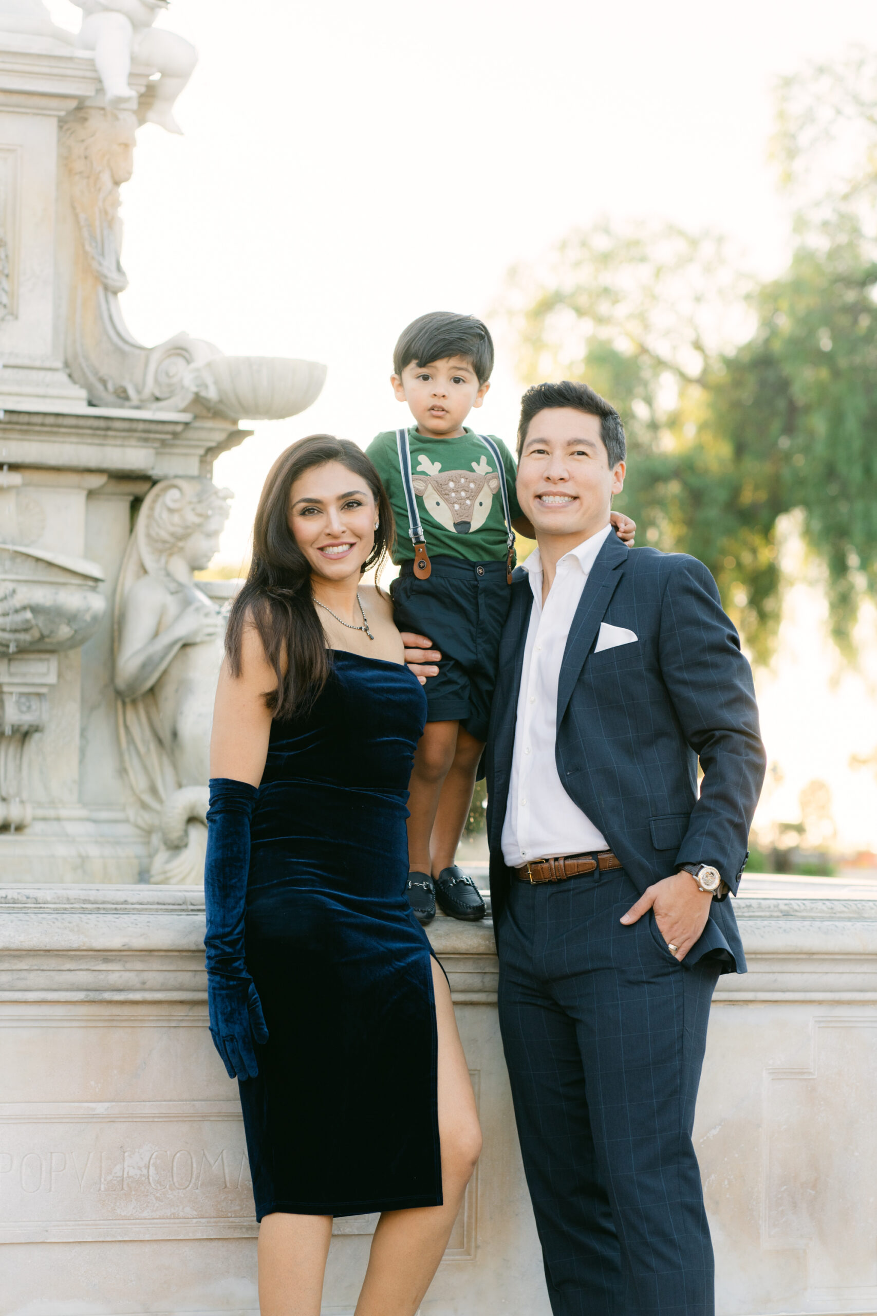 Palos Verdes Family Photos at Malaga Cove Plaza